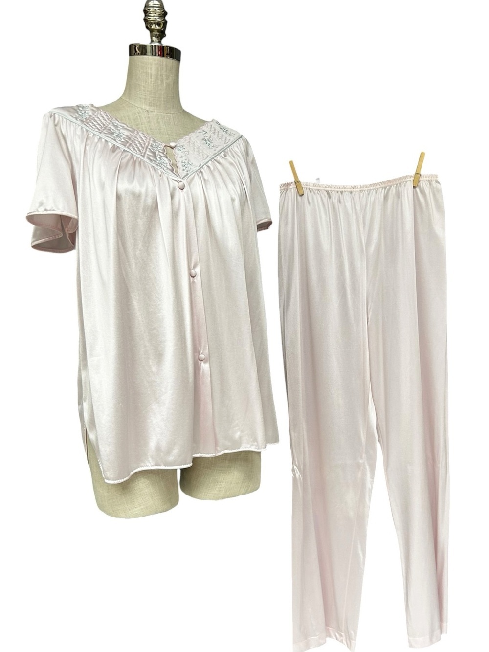 Vintage Pink Satin Pajama Set Medium Lounge Sleepwear 2 Piece Vanity Fair